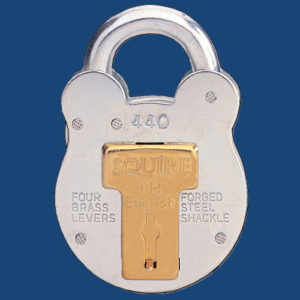 SQUIRE 440 Old-English Padlock | NEXT DAY | LockerKeys.Biz